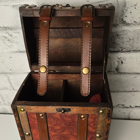 Rustic Wooden Trunk Wall Box Storage Chest Faux Leather Straps - Picture 10 of 15